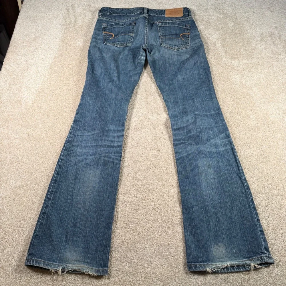 American Eagle Hipster Jeans Womens 2 Regular Blue Low Rise Bootcut Worn Hems - Picture 2 of 11